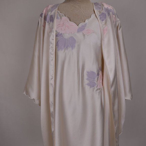 🌺 Vtg Natori White Embroidered Nightgown Robe Set Peignoir Short Negligee XS